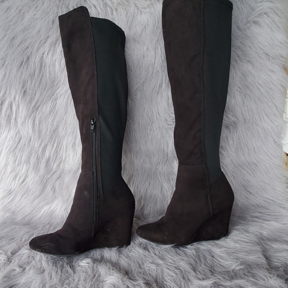 High knee boots - Picture 1 of 5